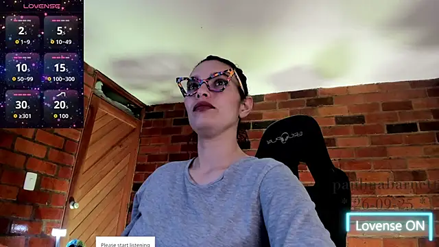 paulinabarnett- online show from September 27, 2025, 3:33 am