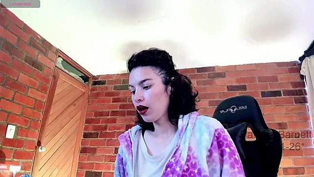 paulinabarnett- online show from January 11, 2026, 4:23 pm