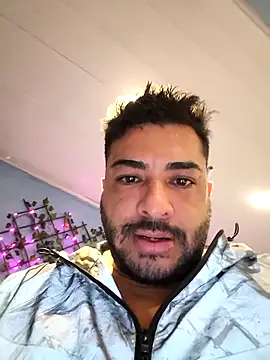 Gabrielfogao online show from May 3, 2026, 10:27 pm