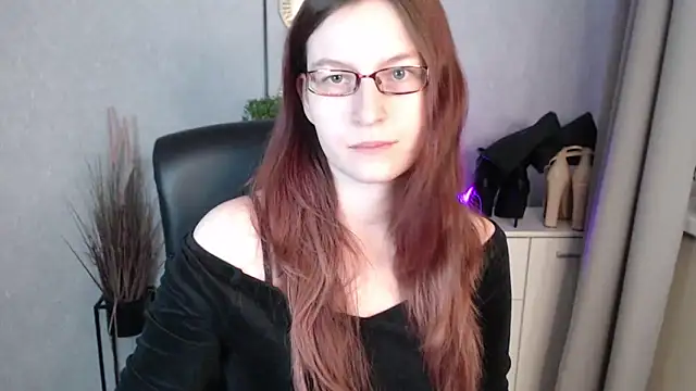 Snapshot of emmaxDelight chatting on February 25, 2026, 8:02 am emmaxDelight online show from February 25, 2026, 8:02 am