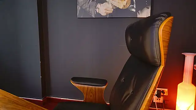 AngeloEric online show from September 27, 2025, 12:21 pm