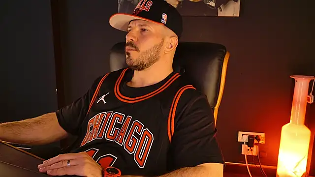 AngeloEric online show from April 2, 2026, 10:46 am