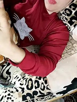 jijijoudia online show from January 17, 2025, 8:33 pm