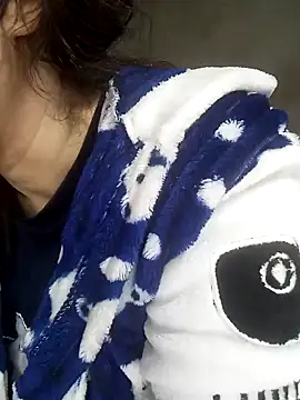 jijijoudia online show from January 25, 2025, 10:39 pm