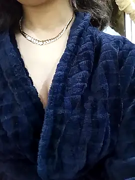 jijijoudia online show from March 16, 2025, 4:52 am