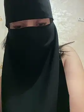 jijijoudia online show from October 29, 2025, 11:50 pm