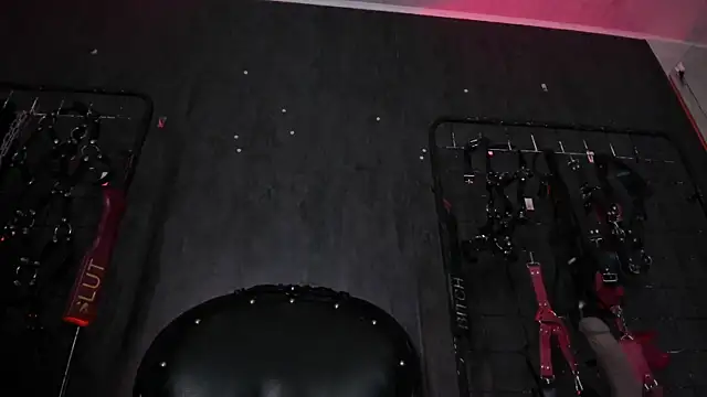 Carolina Arias online show from December 22, 2025, 8:06 pm