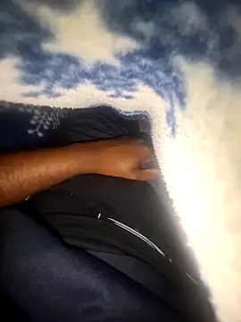 Snapshot of RovingAlcove chatting on March 10, 2026, 11:21 pm RovingAlcove online show from March 10, 2026, 11:21 pm