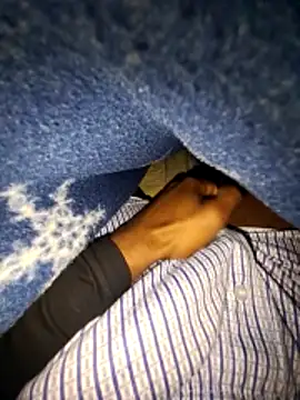 Snapshot of RovingAlcove chatting on March 24, 2026, 10:26 pm RovingAlcove online show from March 24, 2026, 10:26 pm