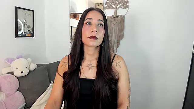 electra hunt online show from May 6, 2026, 11:54 pm