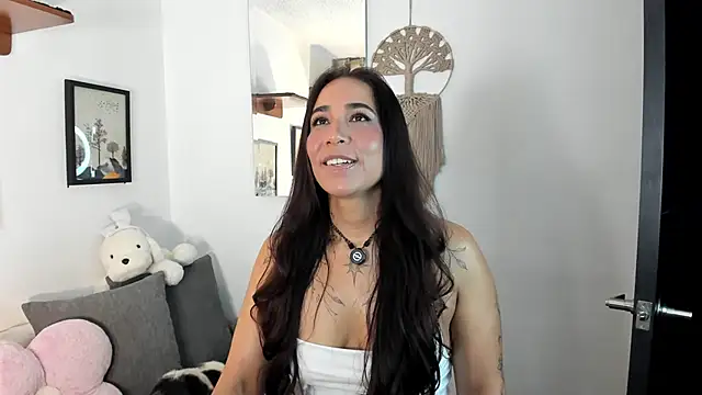 electra hunt online show from June 20, 2026, 1:19 am