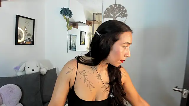 Snapshot of electra_hunt chatting on July 24, 2026, 12:30 am electra hunt online show from July 24, 2026, 12:30 am