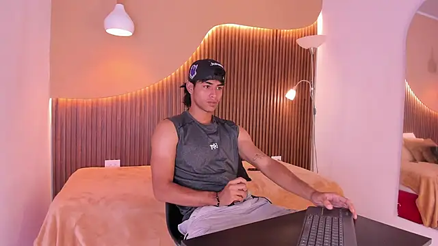 zander 2120 online show from March 7, 2025, 1:40 pm