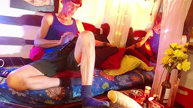 laye19 online show from February 13, 2026, 4:41 am