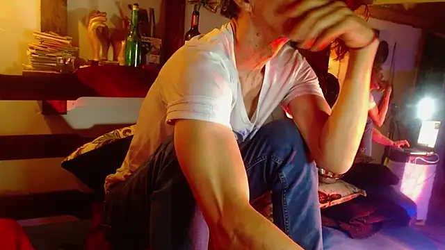 laye19 online show from April 22, 2026, 12:02 am