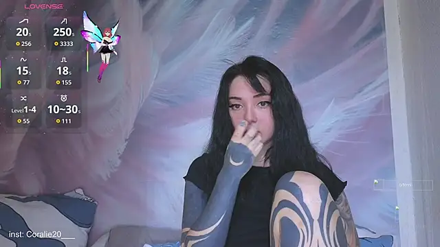 Coralie20  online show from October 25, 2025, 1:29 pm