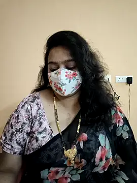 neelu-hoty online show from December 26, 2024, 9:22 am