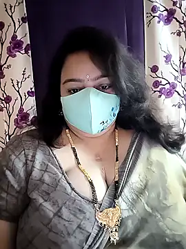 neelu-hoty online show from January 4, 2025, 4:55 am