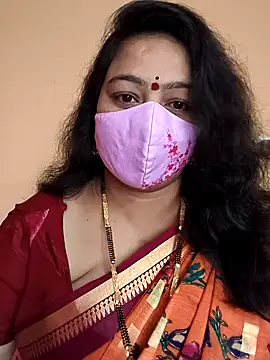 neelu-hoty online show from March 12, 2025, 6:18 am