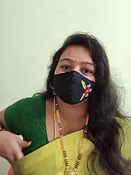 neelu-hoty online show from October 7, 2025, 12:46 pm