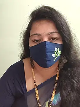 neelu-hoty online show from October 26, 2025, 5:19 pm