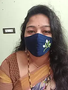 neelu-hoty online show from April 5, 2026, 3:53 pm