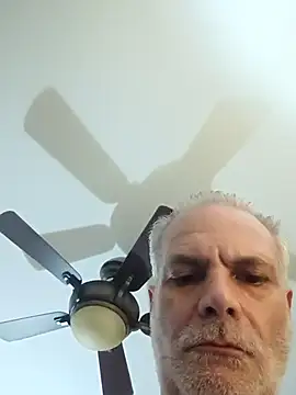 Hand69someguy online show from November 9, 2025, 3:16 am