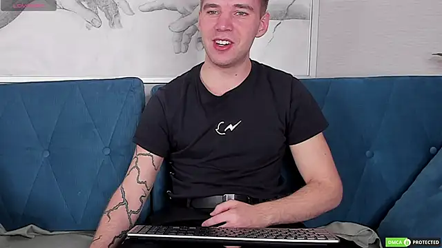 ArthurWhitee online show from March 11, 2025, 3:48 am