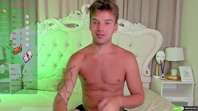 ArthurWhitee online show from November 29, 2025, 8:17 am