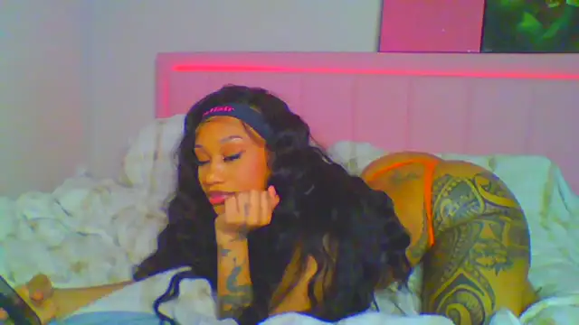 XenaIsland online show from October 14, 2025, 9:43 am