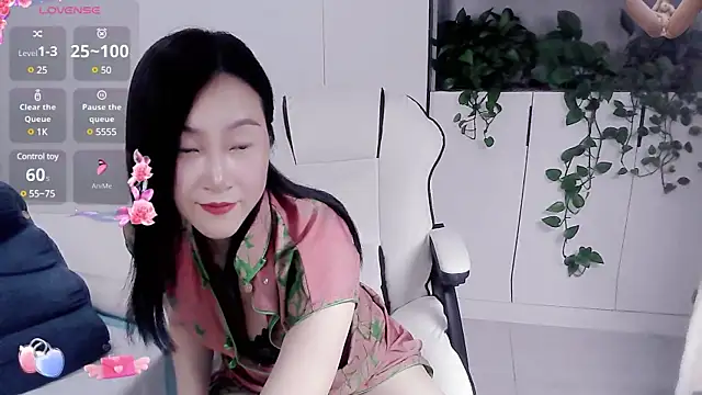 paopao-a online show from February 21, 2025, 3:32 pm