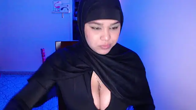 VenussTits97 online show from March 18, 2025, 12:05 am