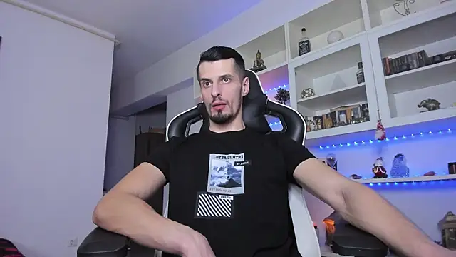 ToddClaytonn online show from December 30, 2024, 2:08 pm