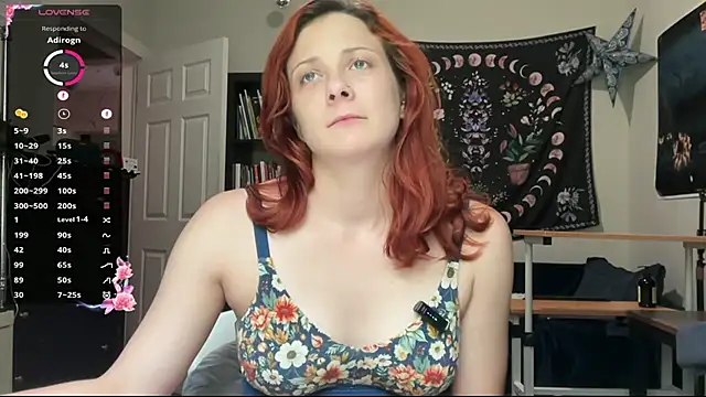 Snapshot of Aria_Fields chatting on May 25, 2026, 3:29 pm Aria Fields online show from May 25, 2026, 3:29 pm