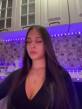 EricaWalls online show from December 22, 2024, 10:36 pm