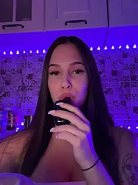 EricaWalls online show from January 18, 2025, 3:20 am