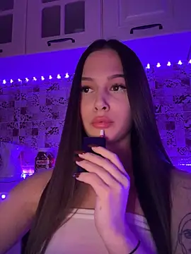 EricaWalls online show from February 3, 2025, 12:15 am