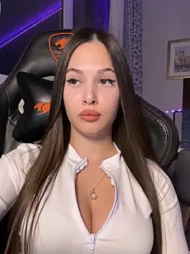 EricaWalls online show from October 20, 2025, 4:29 pm