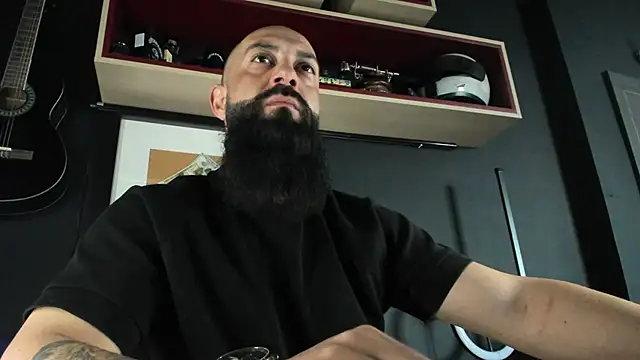 axxelrich  online show from February 10, 2025, 6:42 am