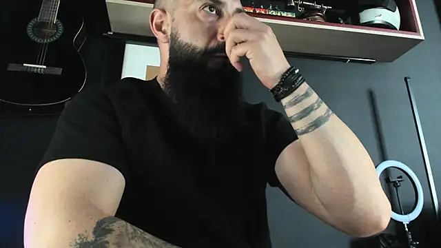 axxelrich  online show from February 10, 2025, 9:58 am