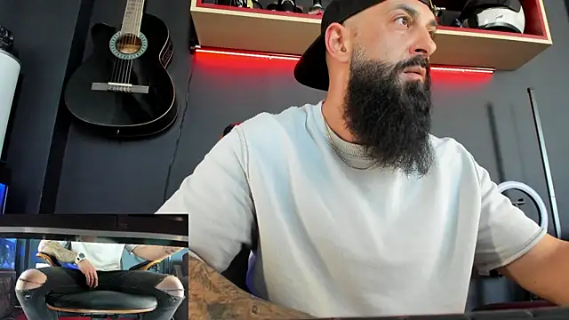 axxelrich  online show from February 20, 2025, 9:11 am