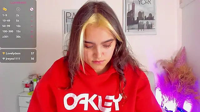 katy giil online show from February 21, 2025, 5:53 pm