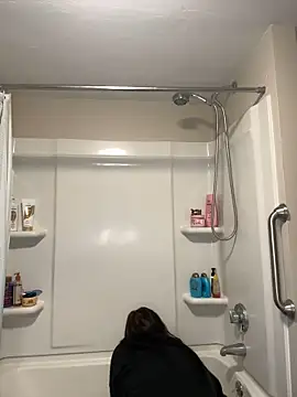 menaceswife online show from March 16, 2025, 4:23 pm