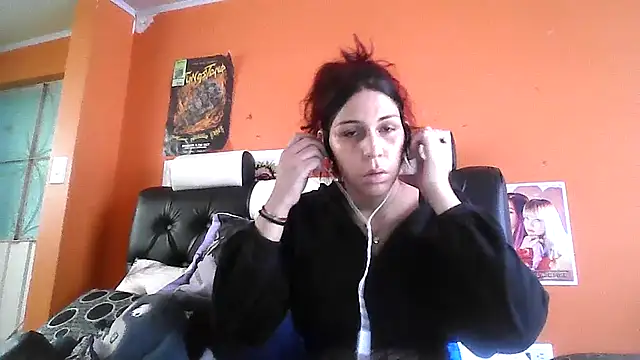 Snapshot of aishadraven chatting on March 25, 2026, 9:32 pm aishadraven online show from March 25, 2026, 9:32 pm