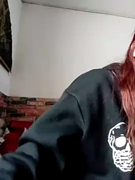 Snapshot of kriszy_baby chatting on February 3, 2026, 8:08 am kriszy baby online show from February 3, 2026, 8:08 am