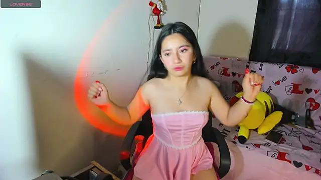 litle mily  online show from December 4, 2024, 9:46 pm