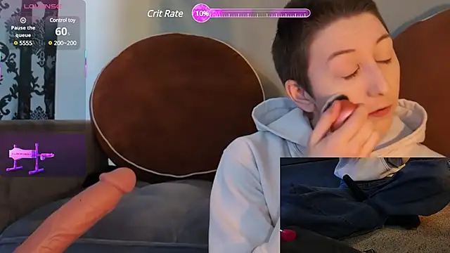 lovelylucyy online show from March 10, 2025, 8:23 pm