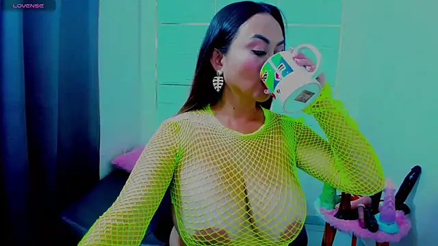 IsaSixty9 online show from February 6, 2025, 8:45 pm