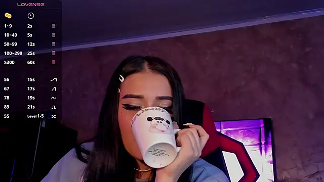 Charlotte greys online show from January 8, 2025, 3:51 am