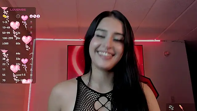 Charlotte greys online show from November 19, 2025, 10:43 pm